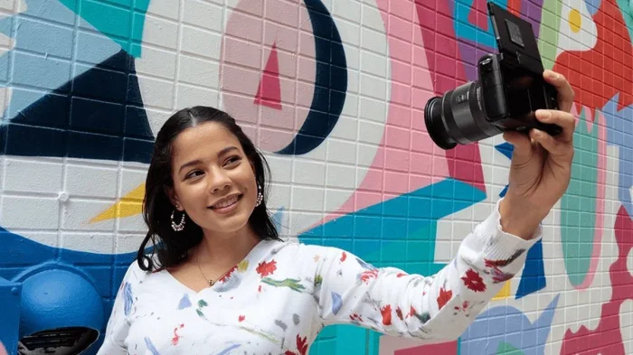 Фотоаппарат беззеркальный Canon EOS M200 Kit