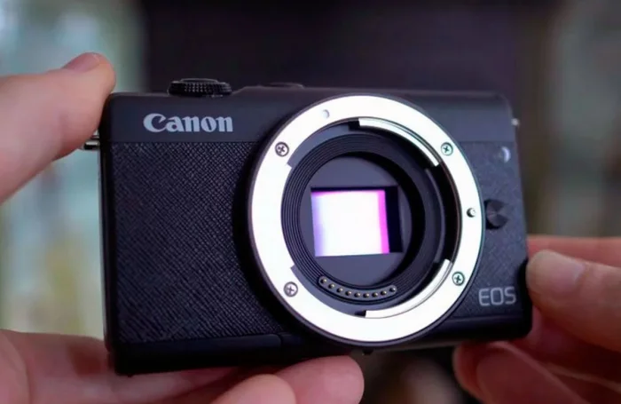 Фотоаппарат беззеркальный Canon EOS M200 Kit